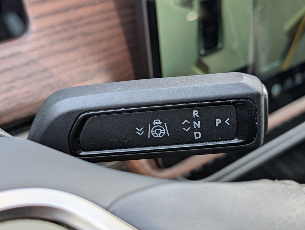 Used 2024 Rivian R1S Adventure AWD/4WD image 31