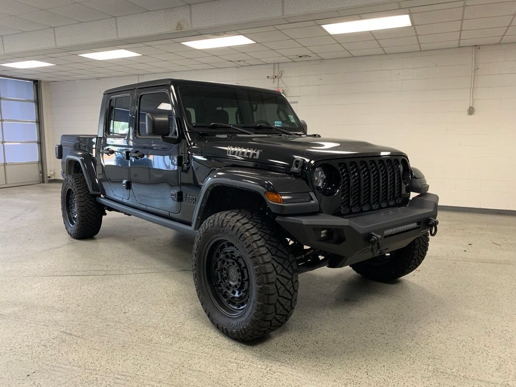 Certified 2023 Jeep Gladiator Mojave AWD/4WD image 4