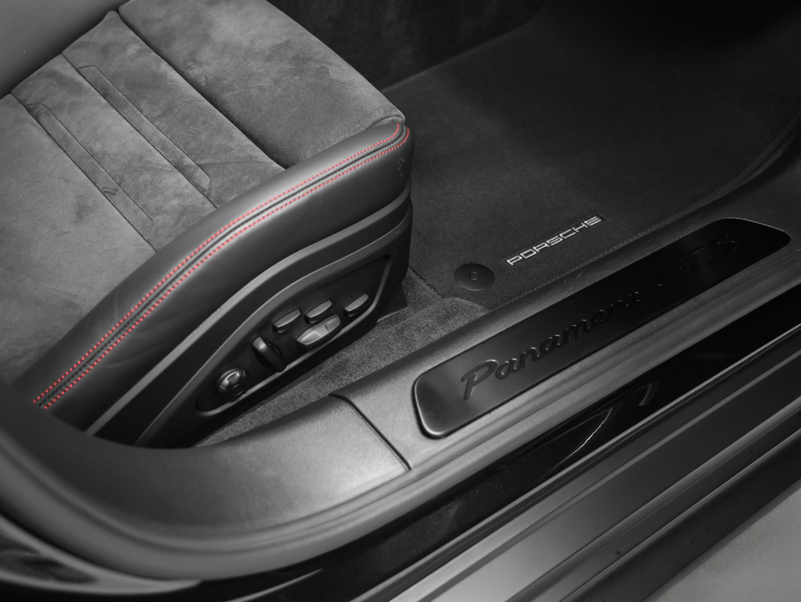 Certified 2023 Porsche Panamera GTS AWD/4WD image 21