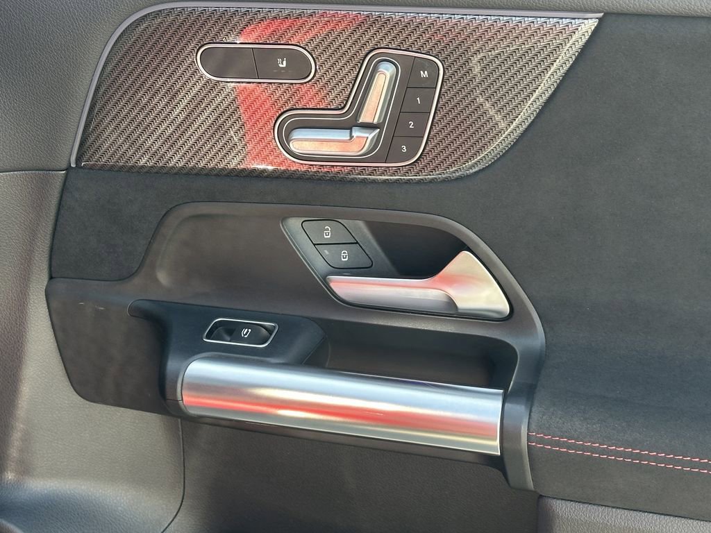 Certified 2022 Mercedes-Benz GLA 250 4MATIC image 17