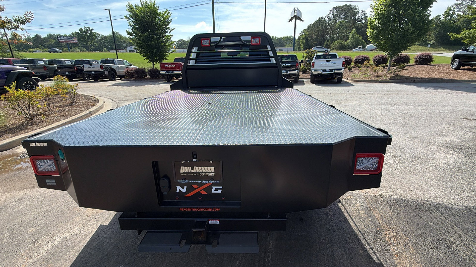 New 2026 RAM 5500 Tradesman w/ Chrome Appearance Group AWD/4WD image 9