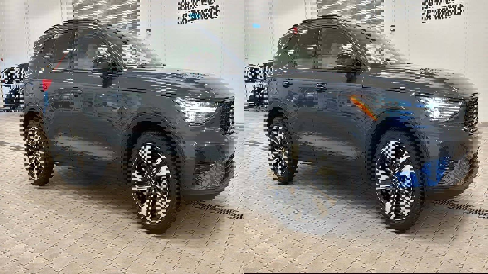 New 2026 Volvo XC40 B5 Plus w/ Climate Package image 3