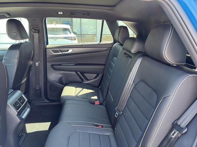 New 2026 Volkswagen Atlas Cross Sport SEL R-Line image 14