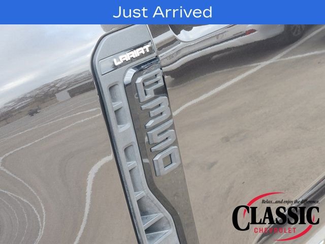 Used 2024 Ford F350 Lariat w/ Sport Appearance Package image 18