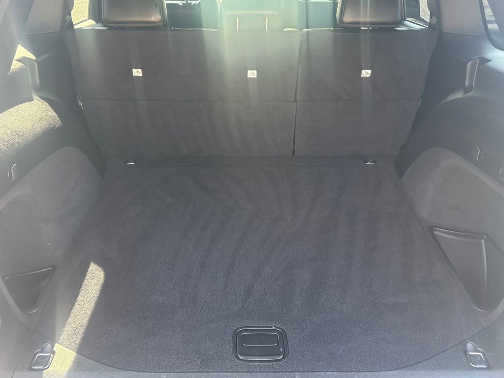 Used 2018 Jeep Grand Cherokee Altitude image 15