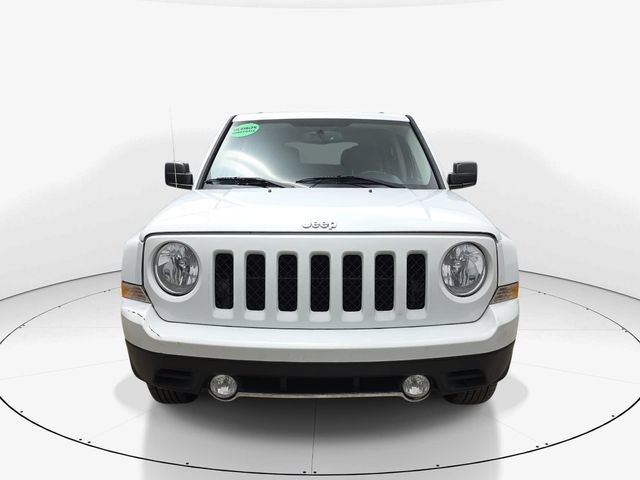 Used 2017 Jeep Patriot High Altitude FWD image 12