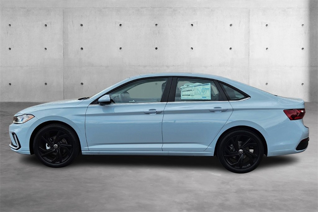 New 2025 Volkswagen Jetta SE image 22