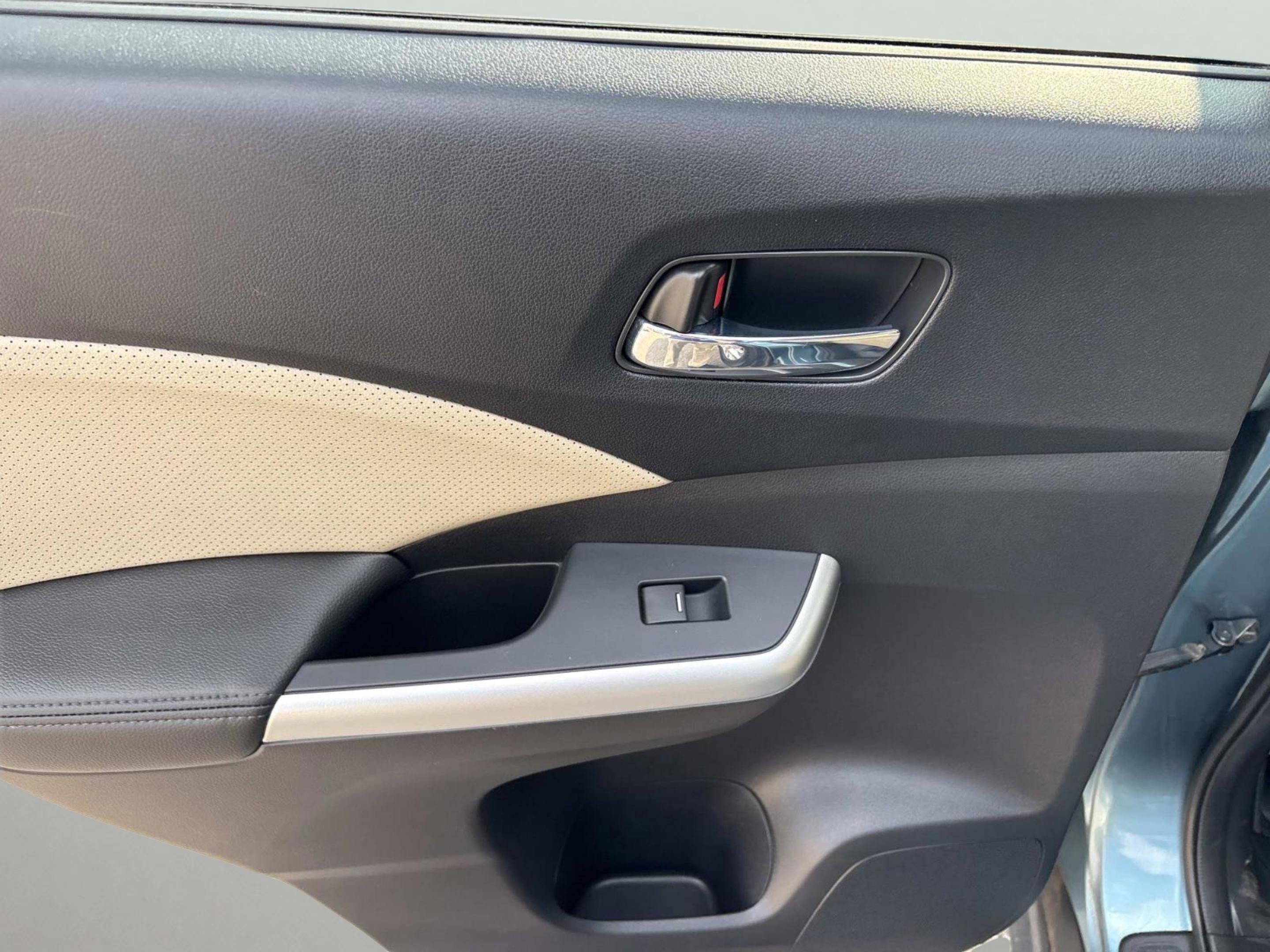 Used 2015 Honda CR-V EX-L image 18