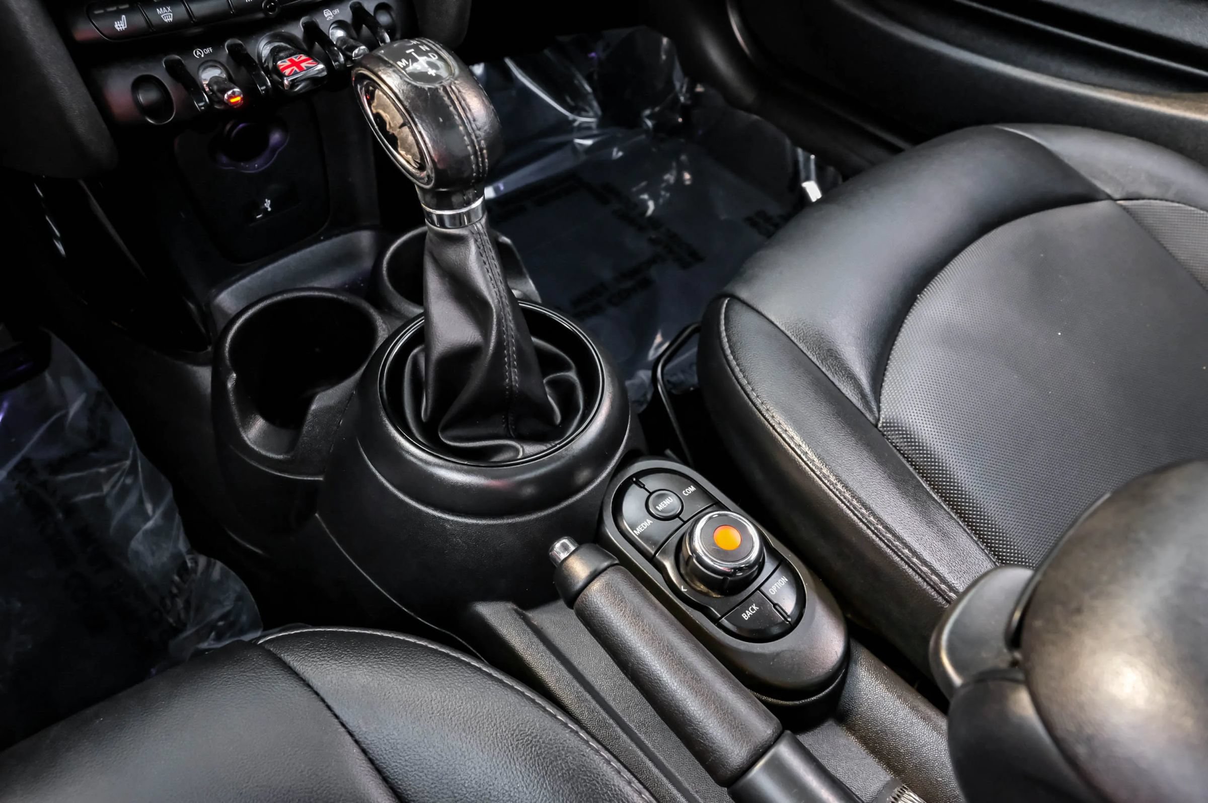 Used 2019 MINI Cooper 2-Door Hardtop FWD image 21