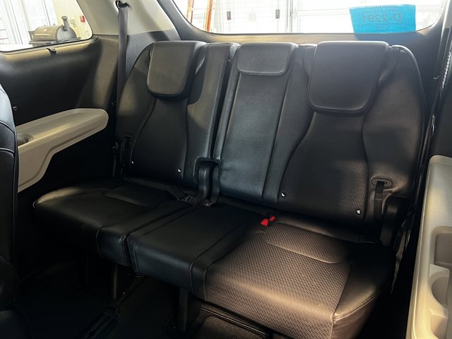 Used 2024 Kia Carnival SX Prestige image 19