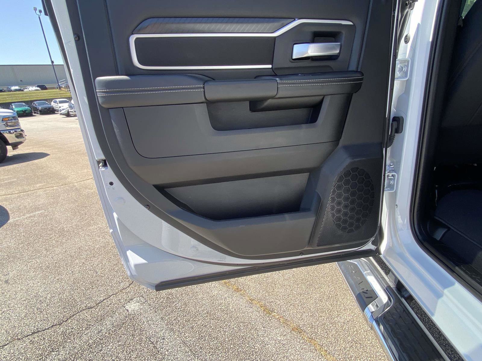 Used 2025 RAM 2500 Big Horn image 18