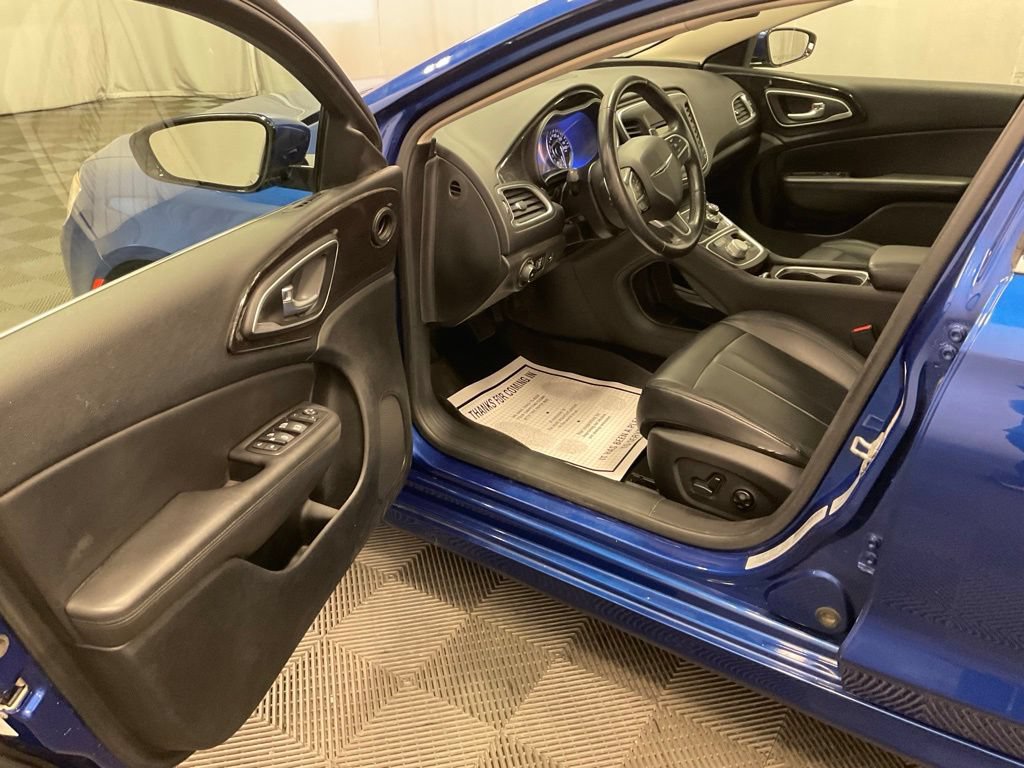Used 2015 Chrysler 200 C AWD/4WD image 15