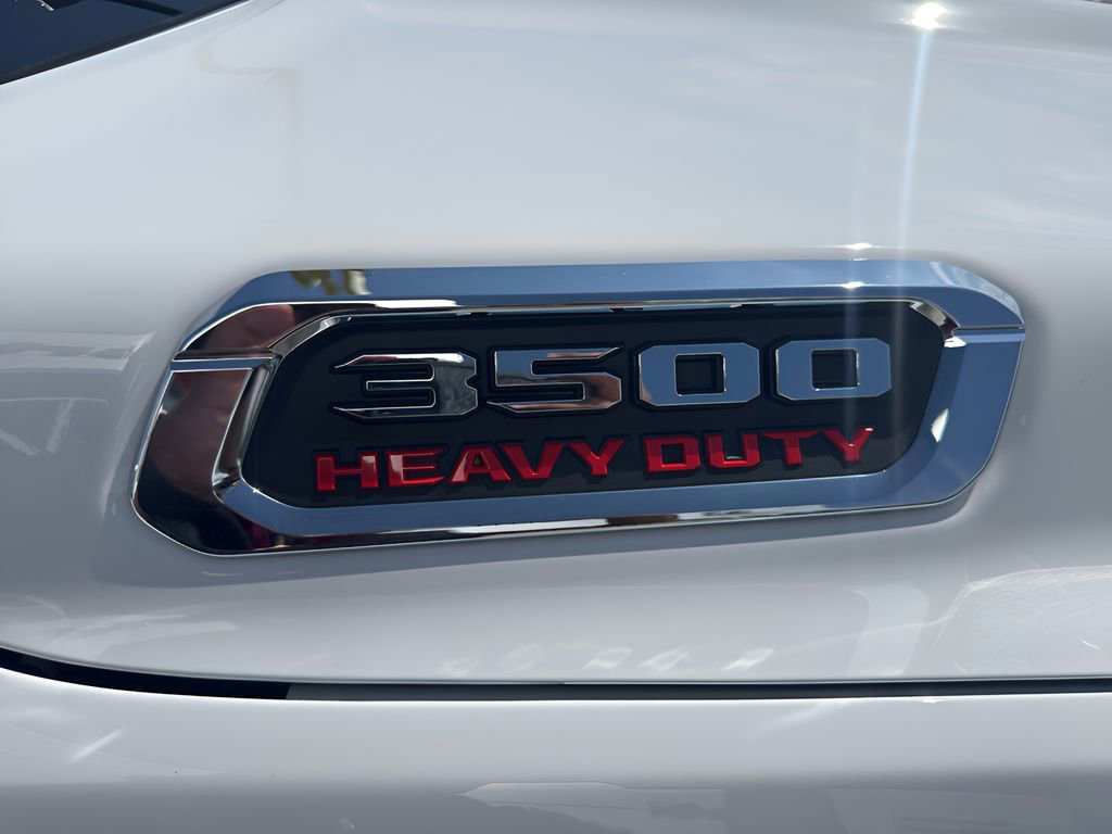 New 2026 RAM 3500 Laramie AWD/4WD image 40