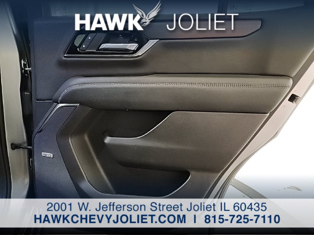 Used 2025 GMC Yukon Denali RWD image 22