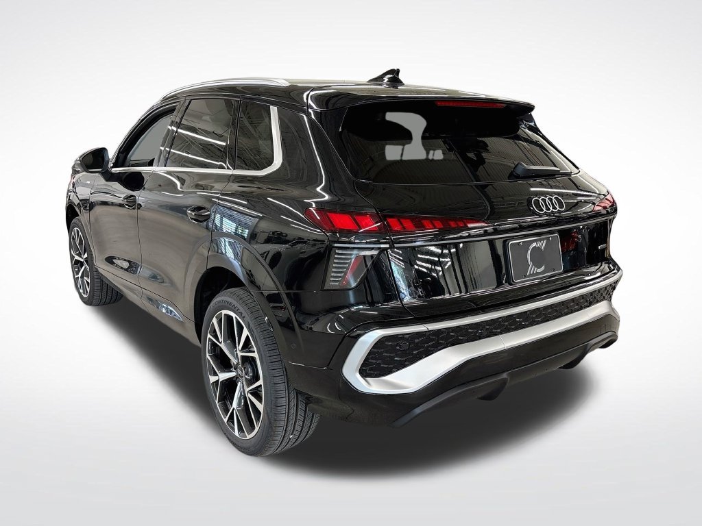 New 2026 Audi Q3 quattro 2.0T AWD/4WD image 3