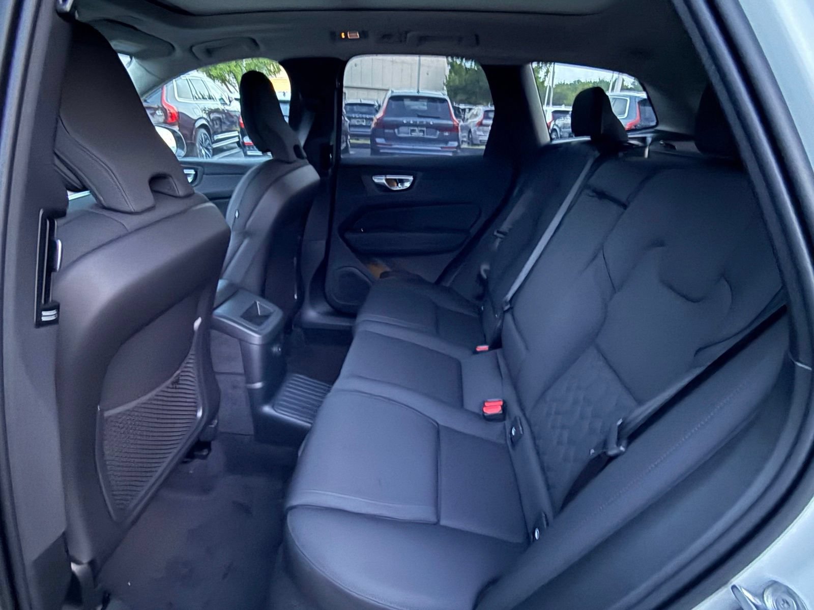 New 2026 Volvo XC60 T8 Plus w/ Climate Package PRO AWD/4WD image 15