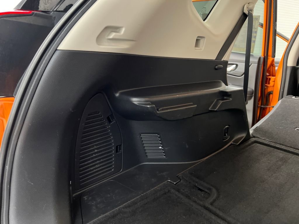 Used 2017 Nissan Rogue SL image 31