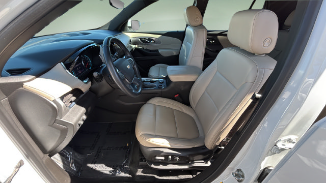 Used 2023 Chevrolet Traverse LT w/ LT Premium Package FWD image 18