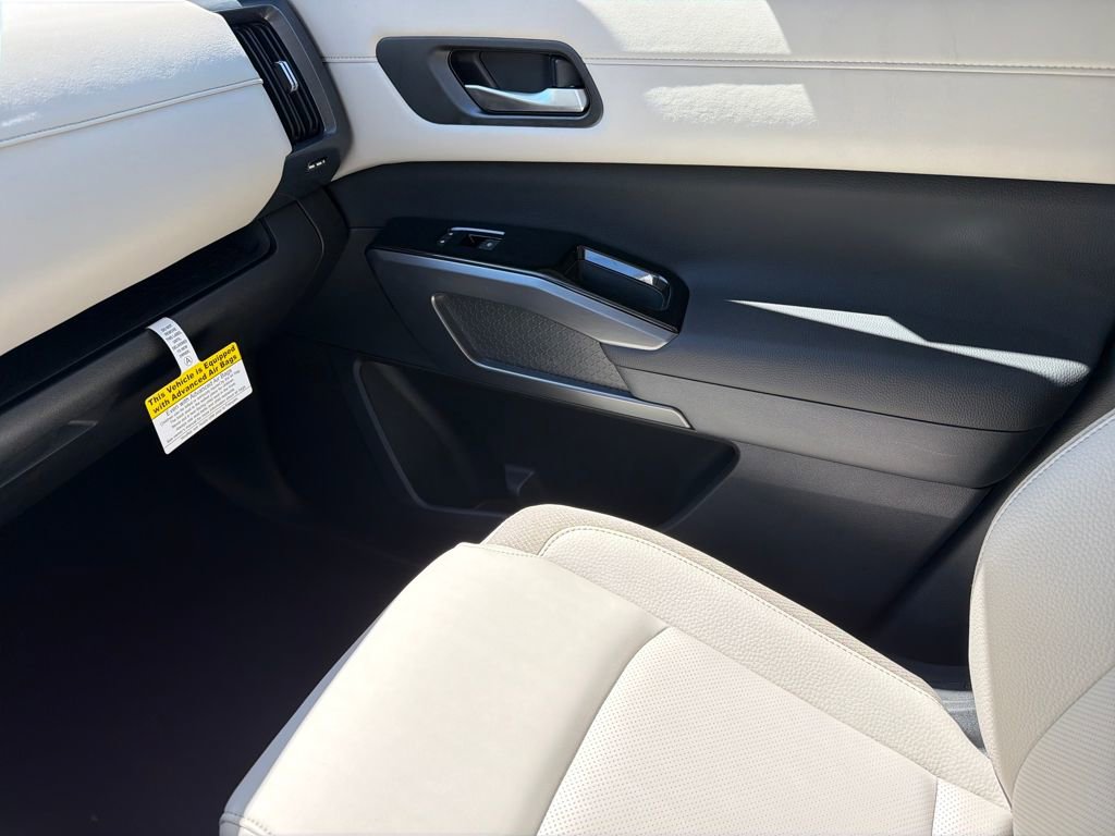 New 2026 Nissan Pathfinder SL image 26