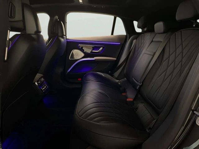 Used 2023 Mercedes-Benz EQS 580 4MATIC Sedan image 26