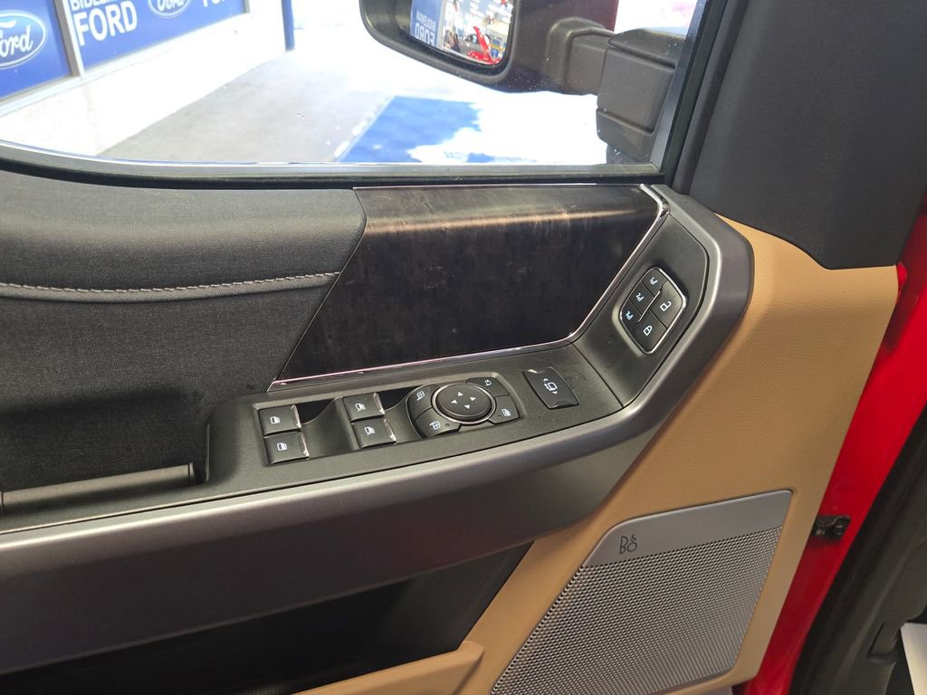 Used 2025 Ford F350 Lariat w/ Chrome Package image 11