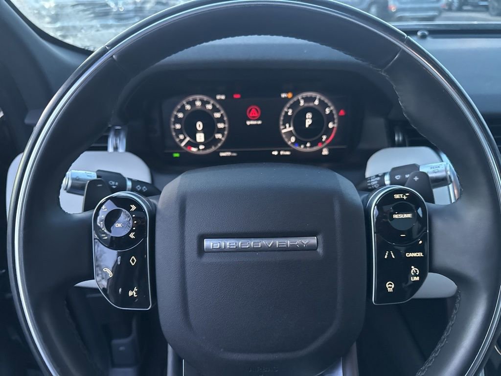 Used 2020 Land Rover Discovery Sport SE R-Dynamic image 6