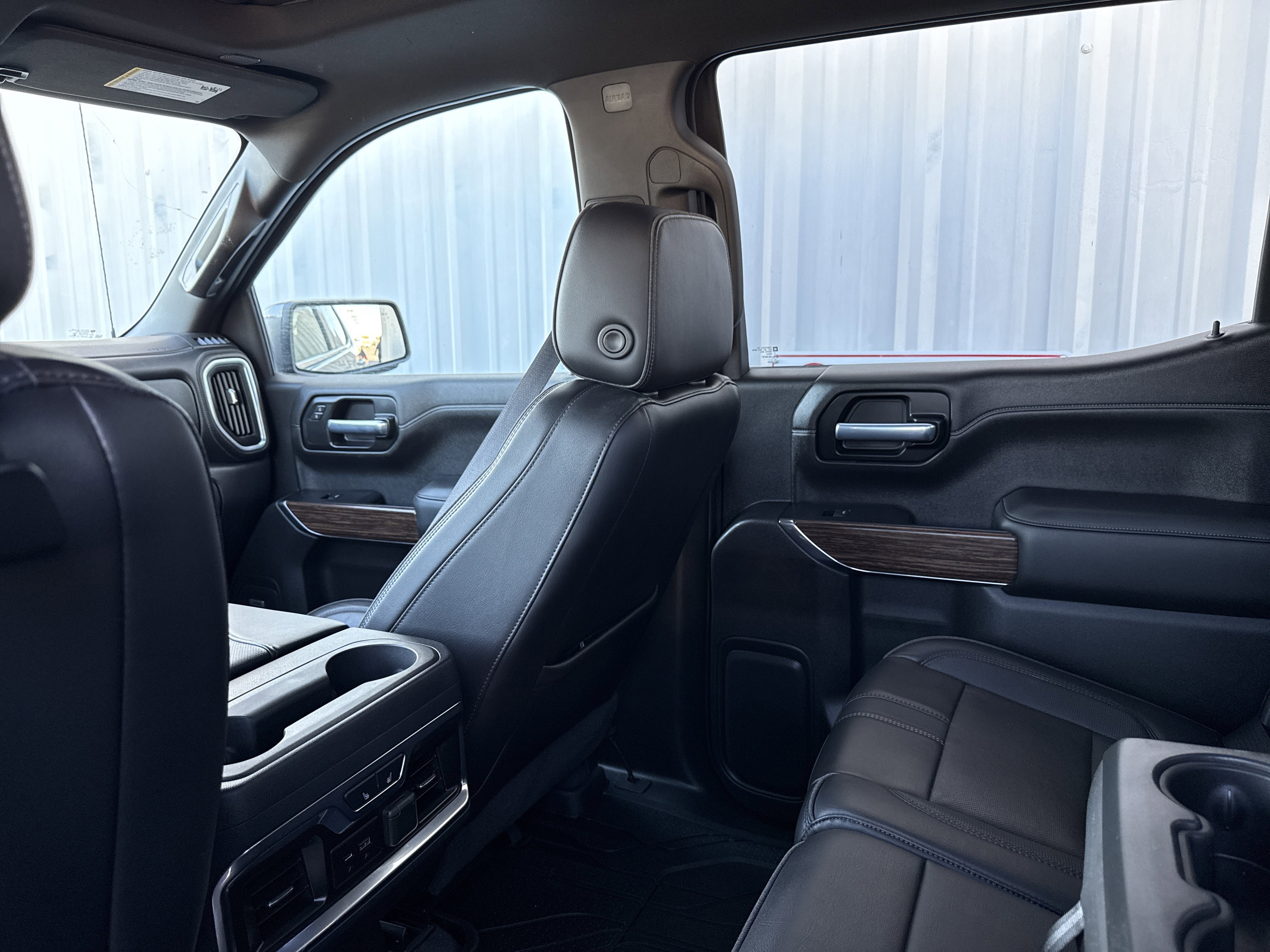 Used 2021 Chevrolet Silverado 1500 High Country w/ Technology Package image 29