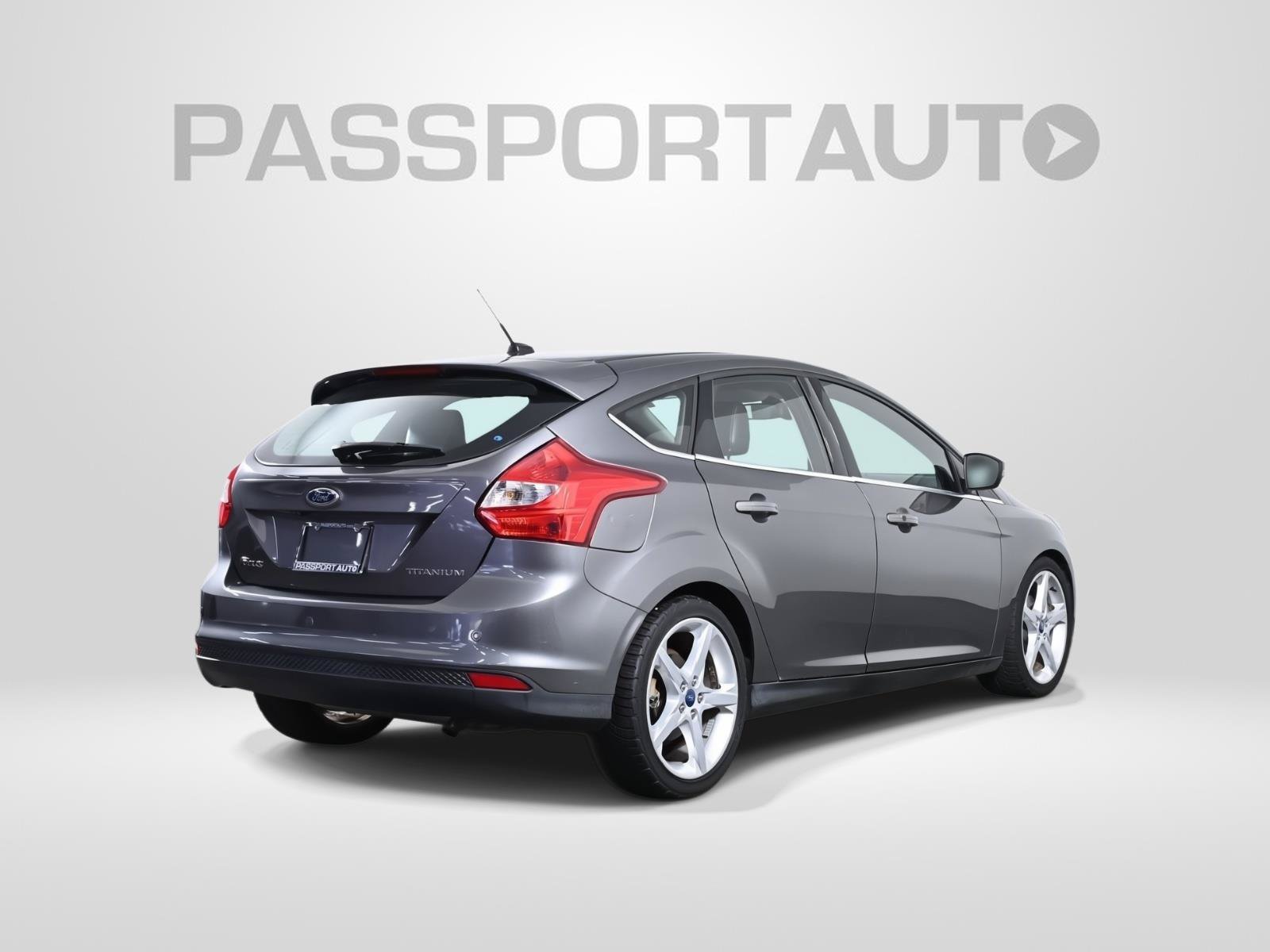 Used 2012 Ford Focus Titanium FWD image 6