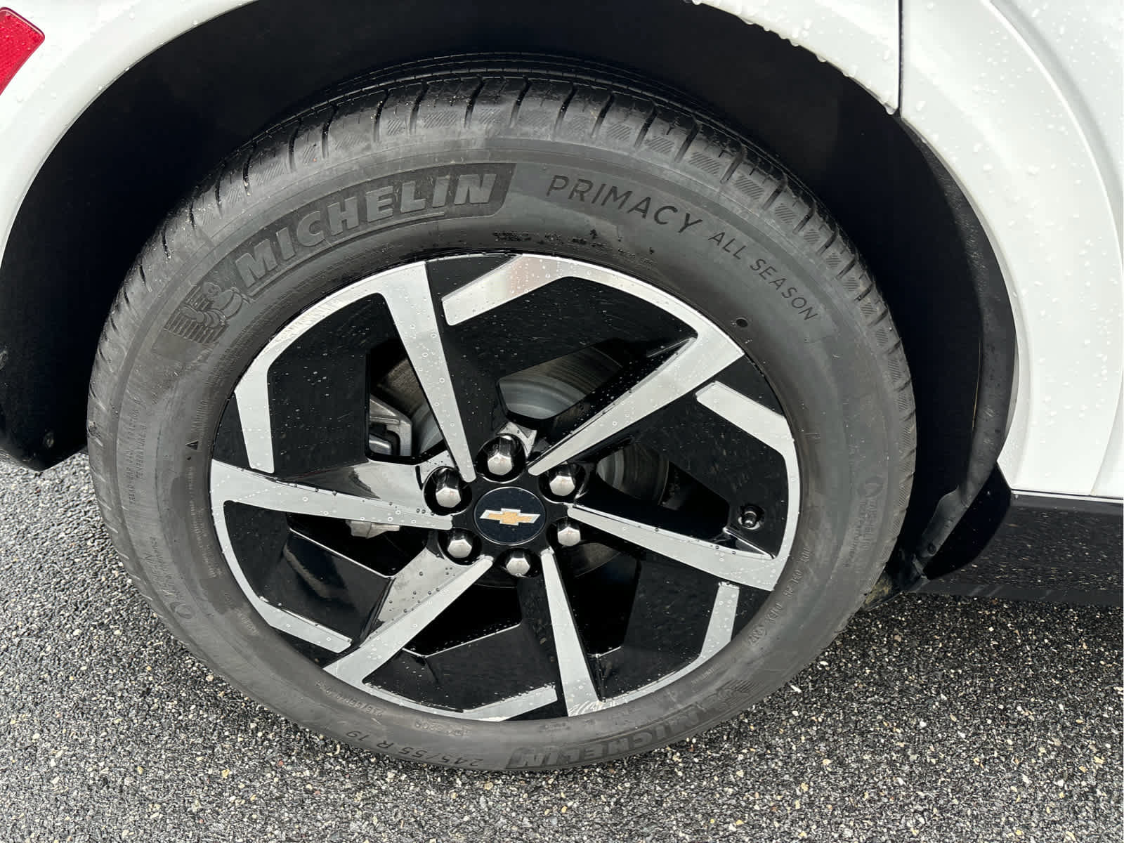Certified 2024 Chevrolet Equinox EV LT FWD image 24