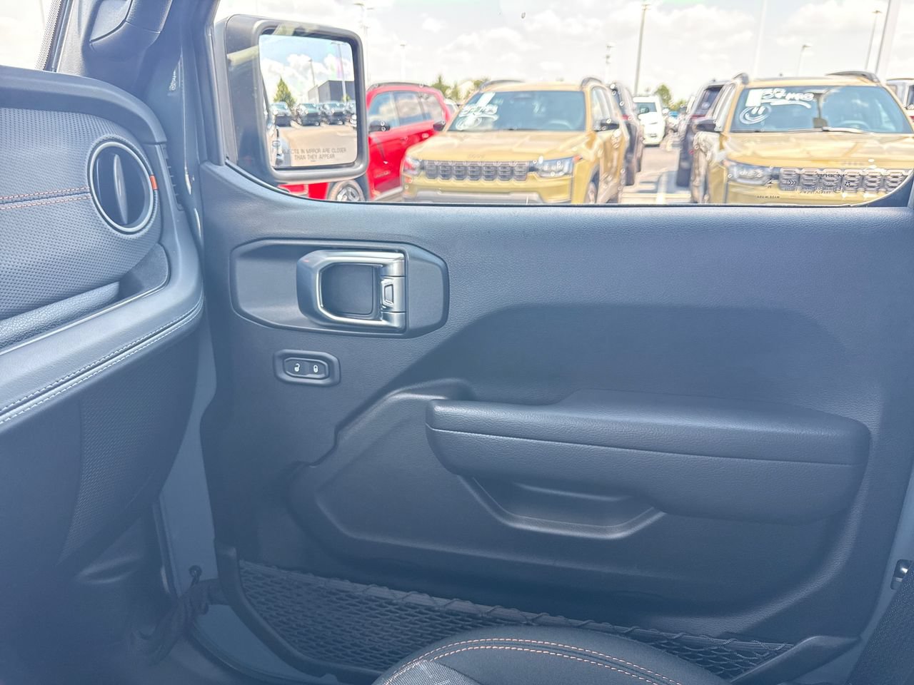 Used 2026 Jeep Gladiator Mojave AWD/4WD image 25