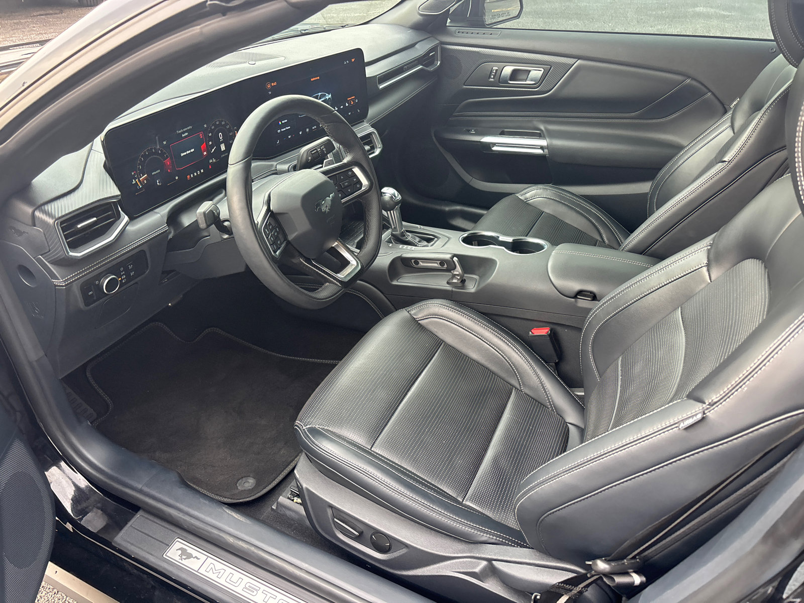 Used 2024 Ford Mustang GT Premium w/ GT Performance Package image 25