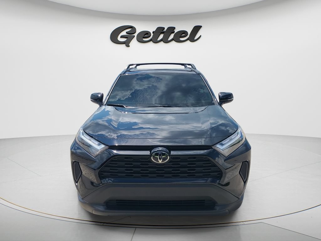 Used 2025 Toyota RAV4 XLE w/ Convenience Package FWD image 2
