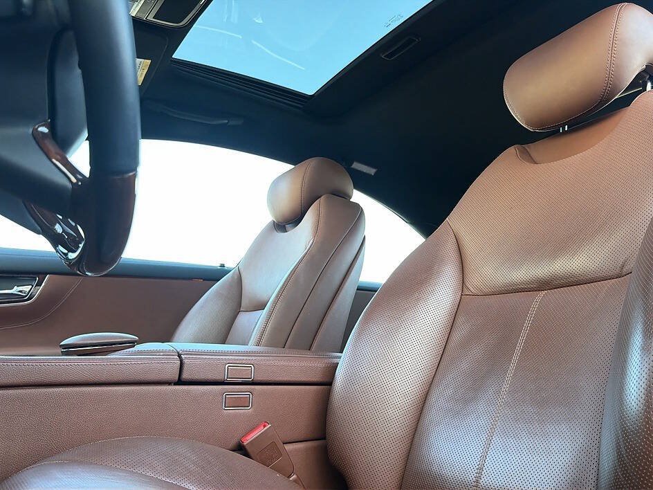 Used 2010 Mercedes-Benz CL 550 4MATIC image 7