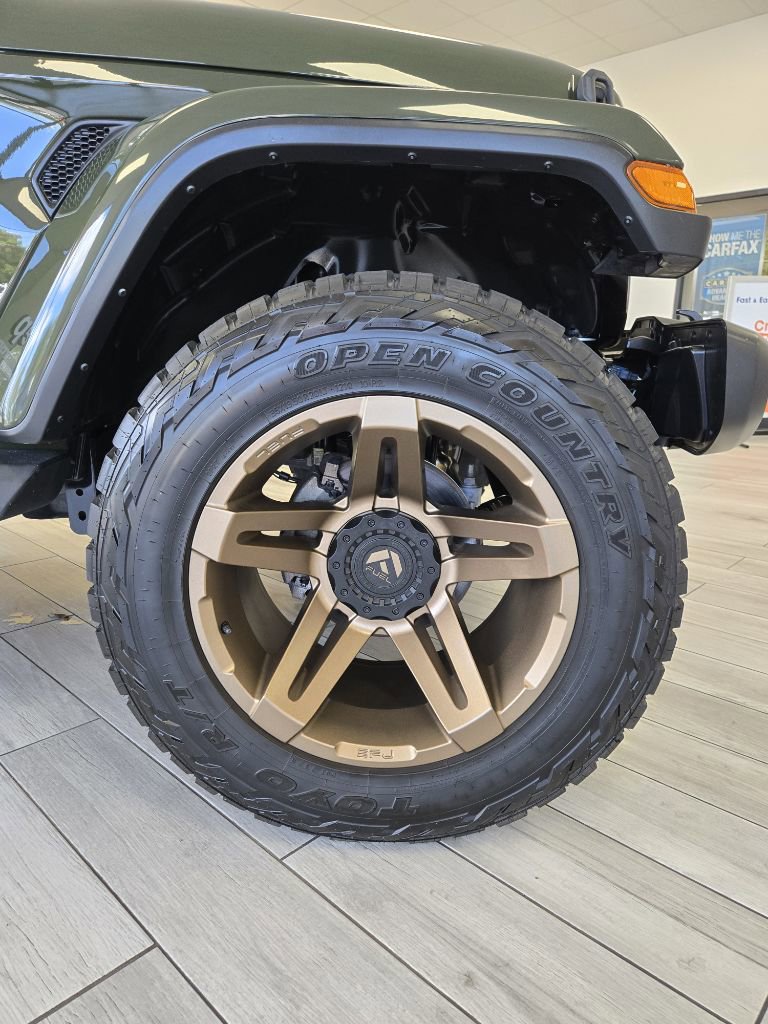 Used 2022 Jeep Gladiator Sport image 20