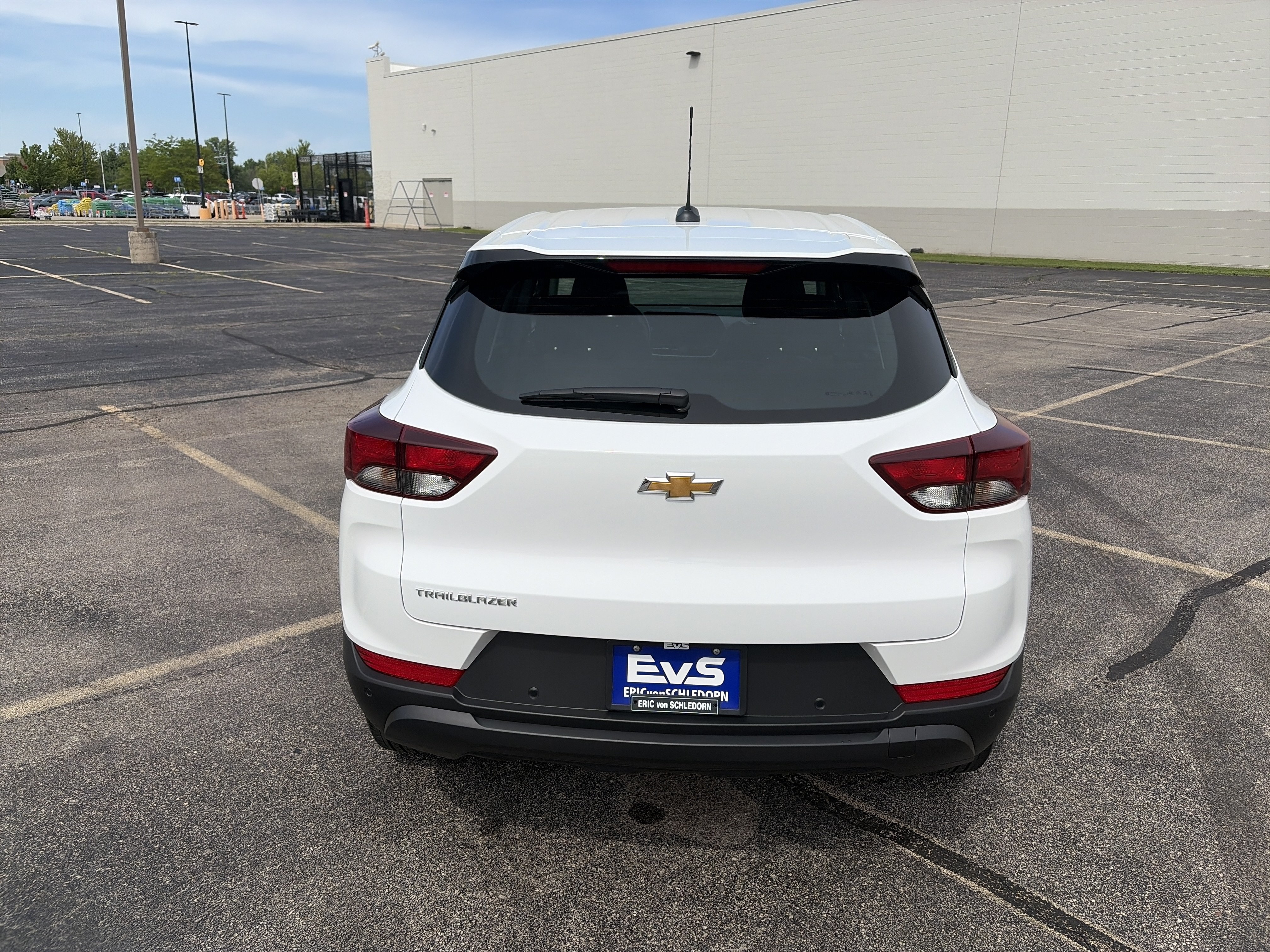 Used 2024 Chevrolet TrailBlazer LS w/ LS Confidence Package FWD image 5