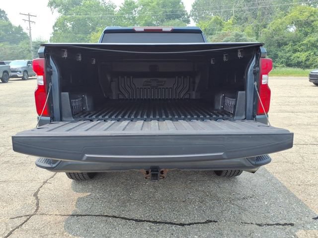 Used 2020 Chevrolet Silverado 1500 Custom w/ Custom Value Package AWD/4WD image 8