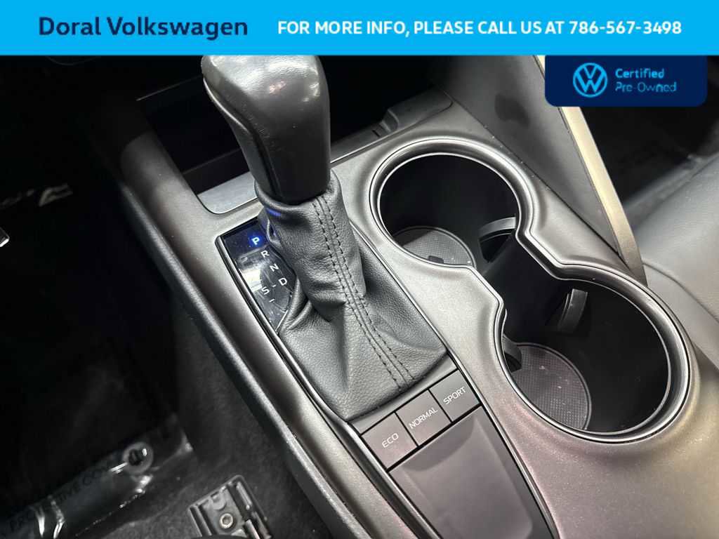 Used 2024 Toyota Camry SE image 21