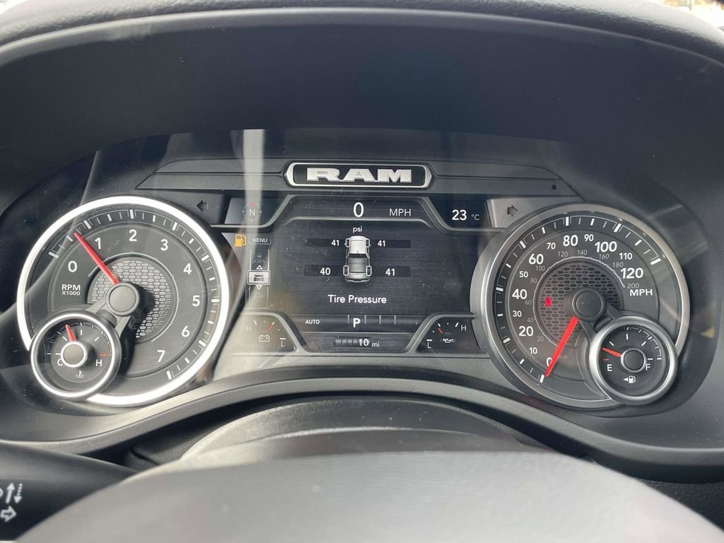 New 2026 RAM 1500 4x4 Crew Cab image 27