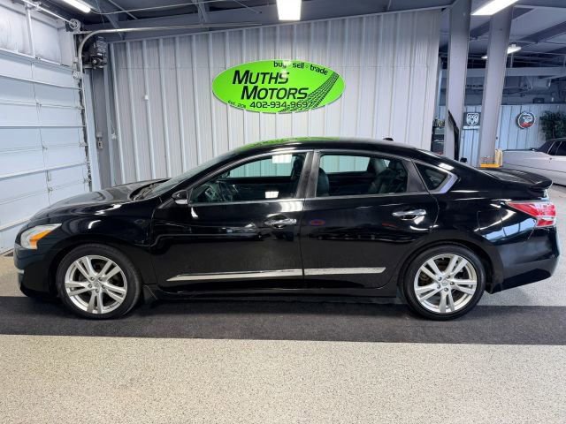Used 2014 Nissan Altima 3.5 SL w/ Technology Package FWD image 5