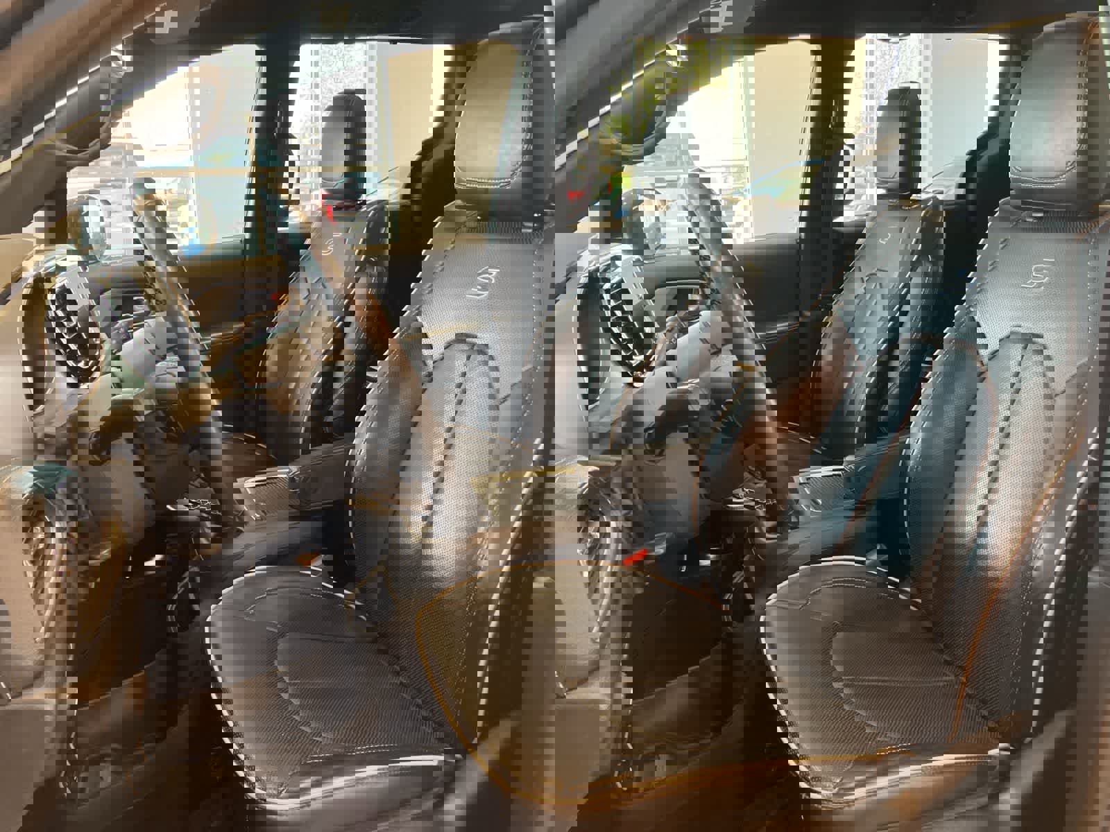 Used 2020 Chrysler Pacifica Limited w/ S Appearance Package FWD image 12