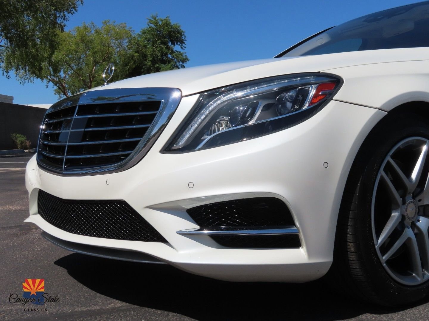 Used 2014 Mercedes-Benz S 550 Sedan w/ Sport Package w/ Sport Package image 40
