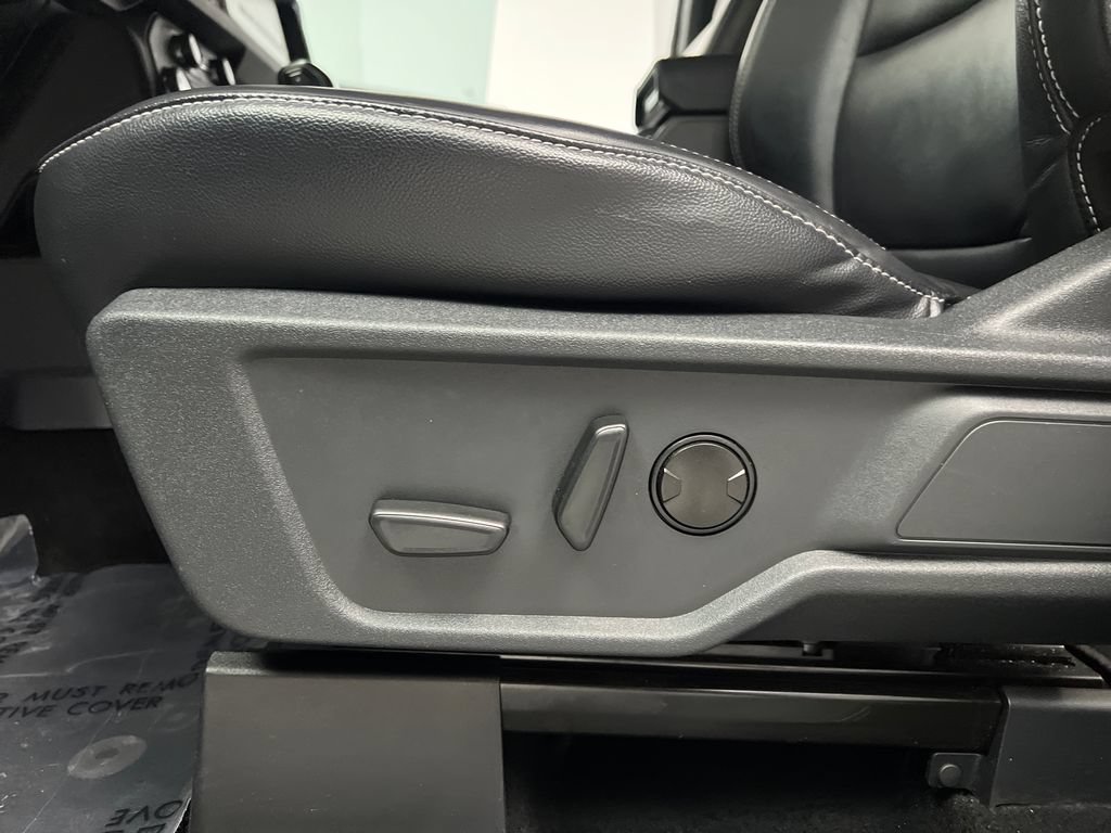 Used 2025 Ford Bronco Outer Banks AWD/4WD image 13