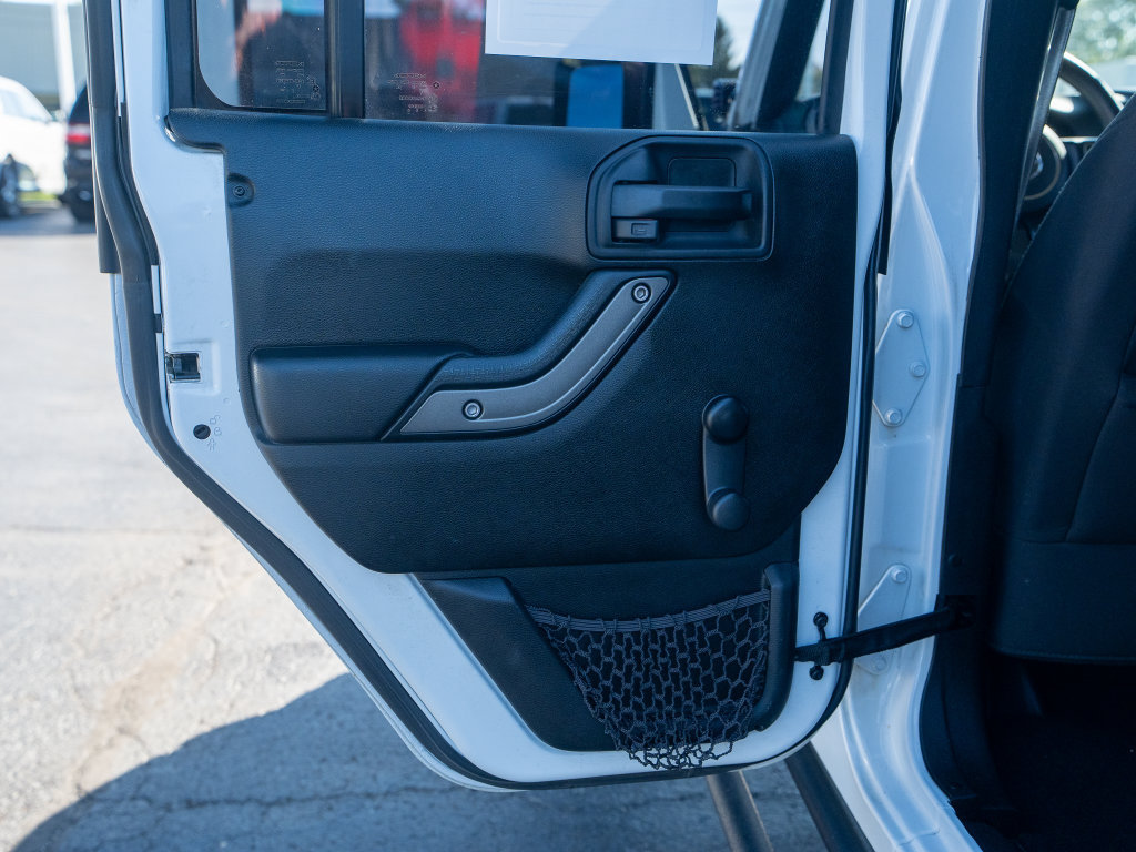 Used 2018 Jeep Wrangler Unlimited Sport w/ LED Lighting Group AWD/4WD image 13