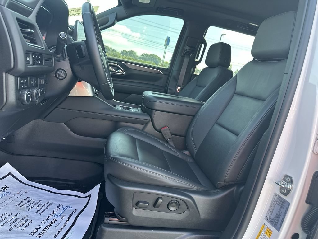 Used 2024 Chevrolet Tahoe Z71 w/ Luxury Package AWD/4WD image 17