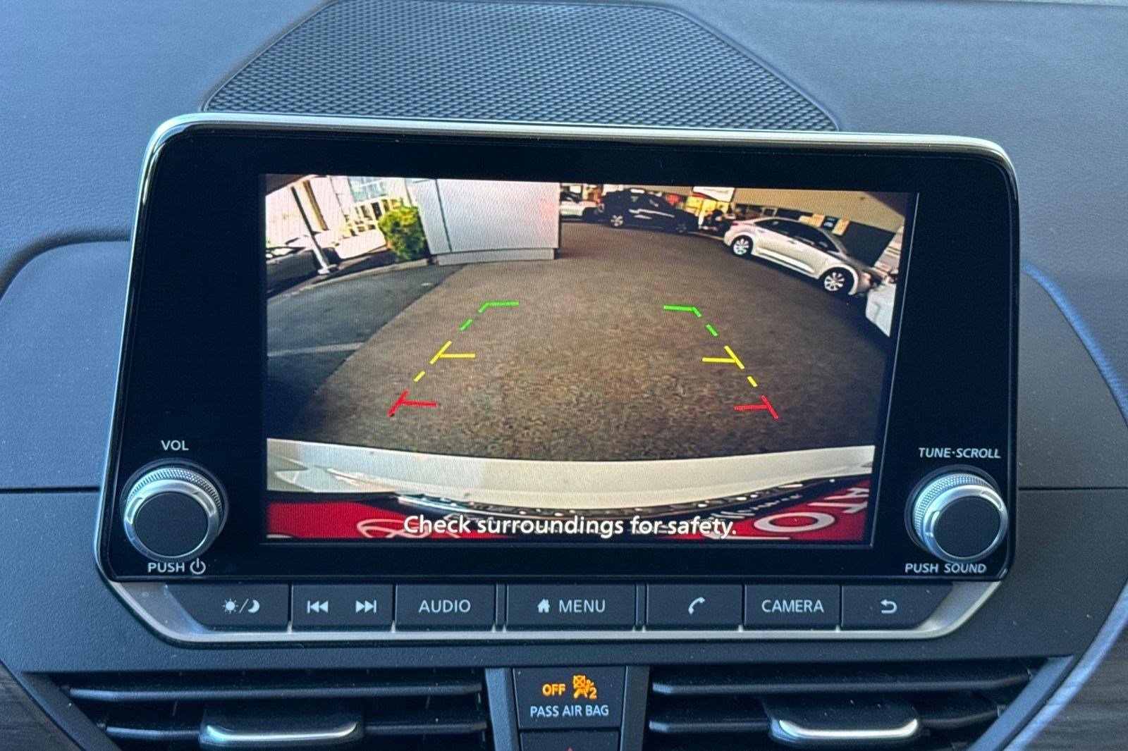 Used 2025 Nissan Altima 2.5 SV image 16