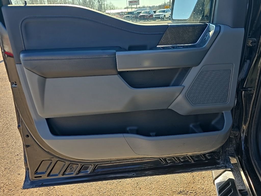 Used 2022 Ford F150 XLT w/ Equipment Group 302A High image 17