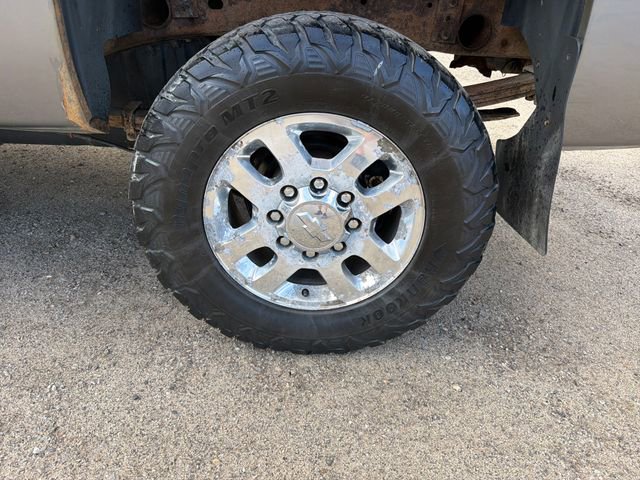 Used 2013 Chevrolet Silverado 2500 LTZ w/ LTZ Plus Package image 28