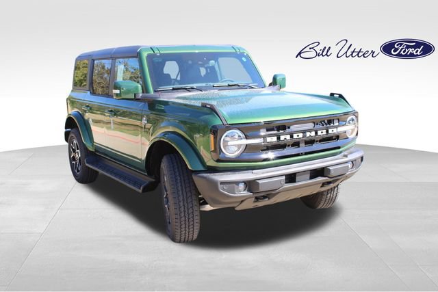 New 2025 Ford Bronco Outer Banks image 2
