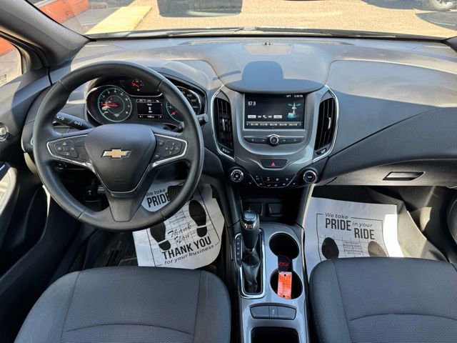 Used 2018 Chevrolet Cruze LT w/ Convenience Package FWD image 17