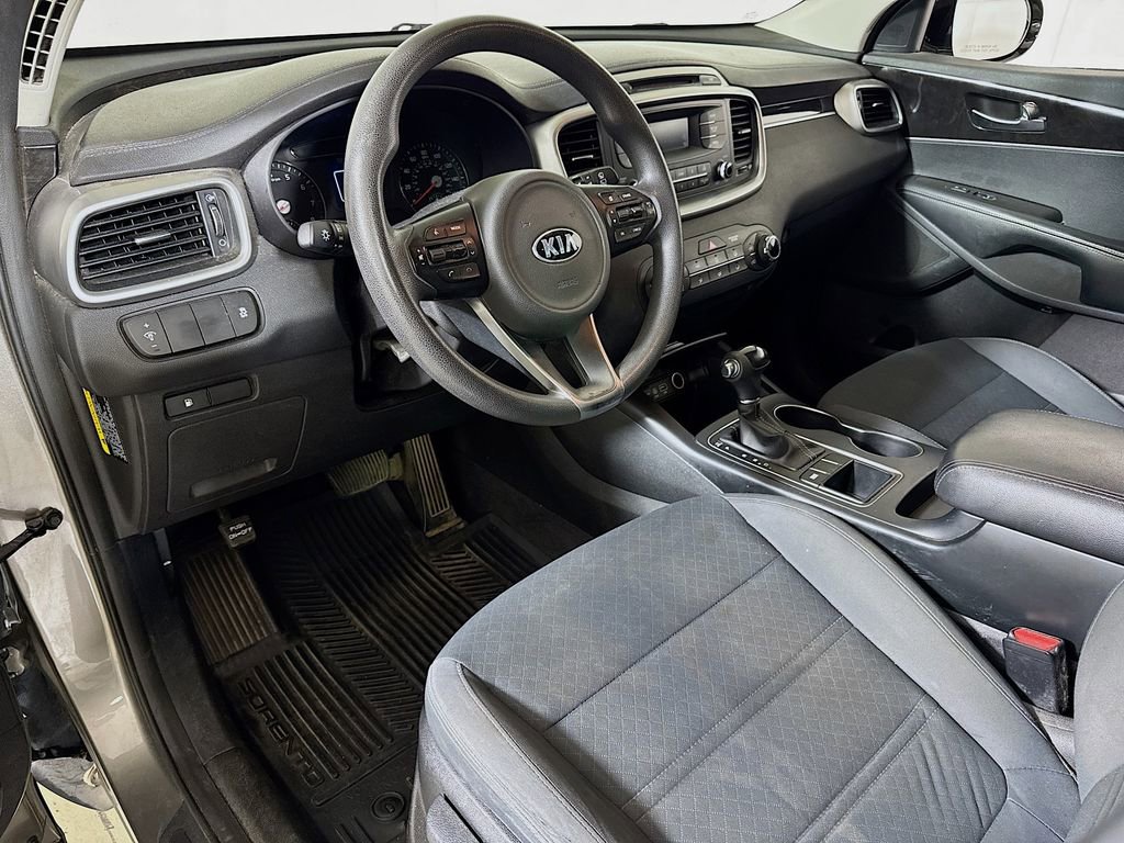 Used 2016 Kia Sorento L FWD image 7